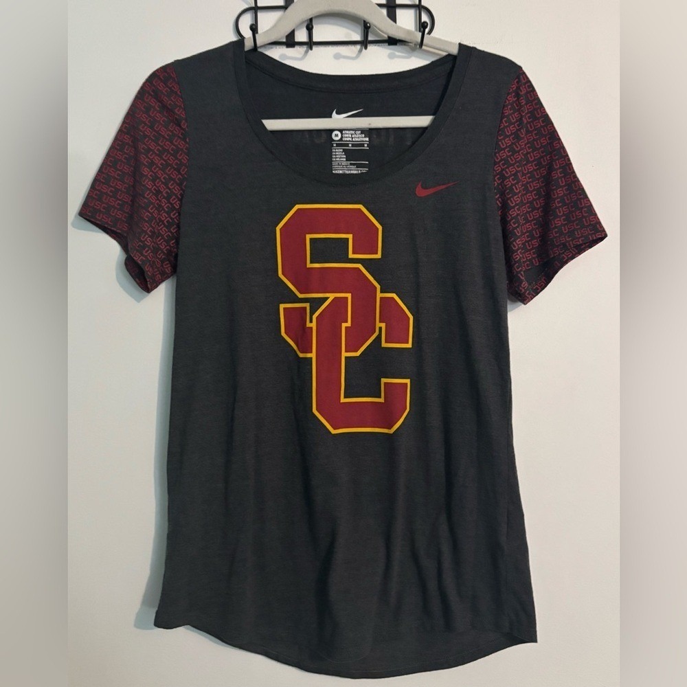 Nike Womens USC Logo Short Sleeve Athletic Cut Medium Crew Neck Gray Red Tee